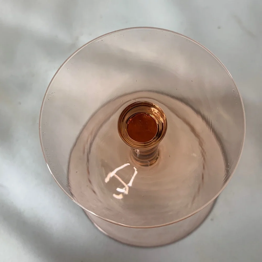 Beautiful pink swirl champagne/ sherbet glasses - Picture 9 of 9